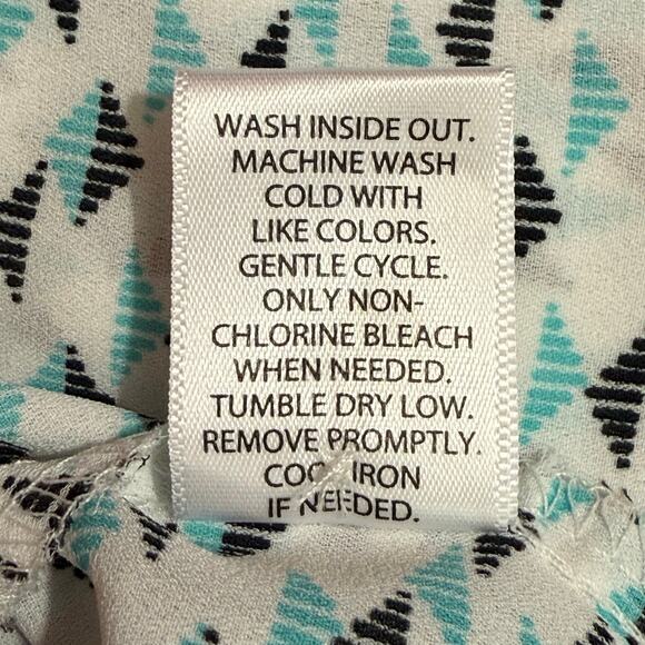 Candie’s XS Geometric Button Blouse Lace Shoulder Long Roll Tab Sleeve Top - Picture 11 of 13